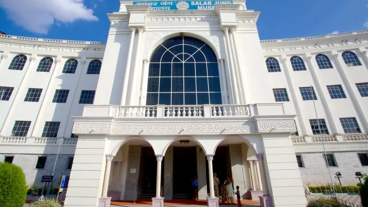 Salar Jung Museum: History, Timings, Entry Fee & Location